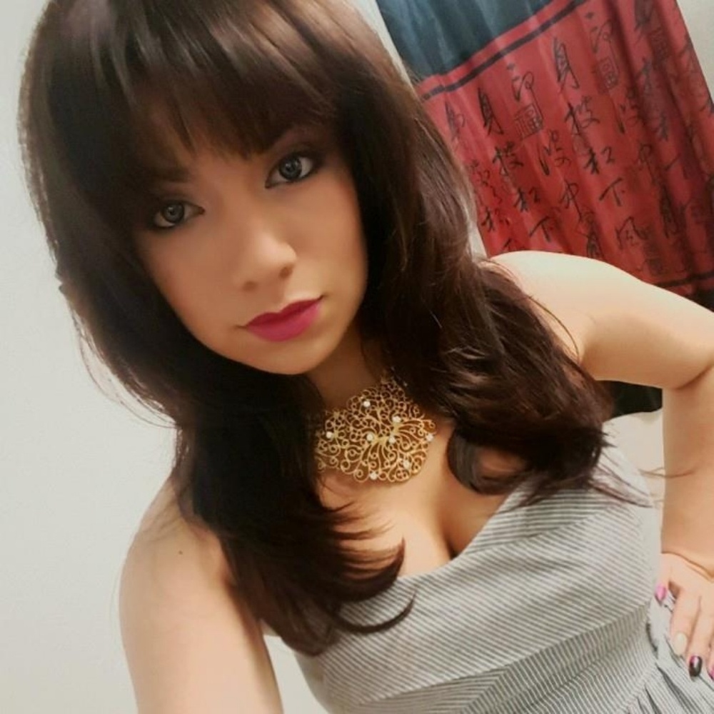 Meet your Posher, Estefany